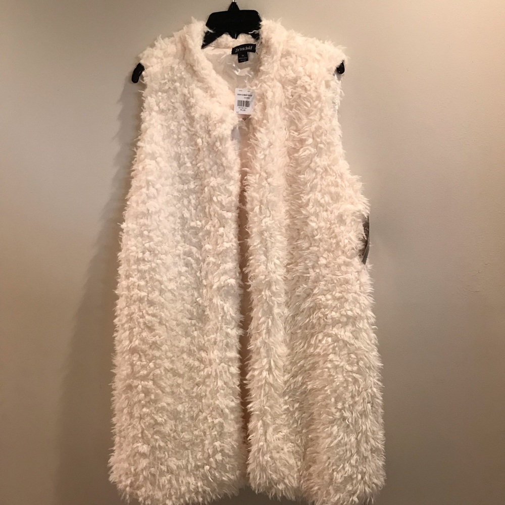 Women’s fleece vest size 1X ivory